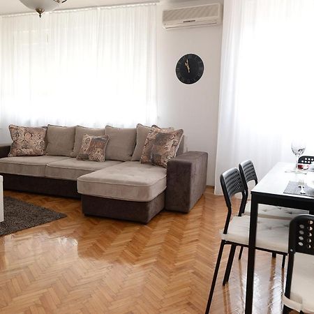 Appartamento Obilic Belgrado Esterno foto