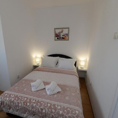 Appartamento Obilic Belgrado Esterno foto